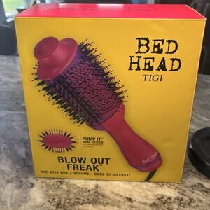 Bed Head TIGI Blow Out Freak One-Step Hair Dryer & Volumizer Brus